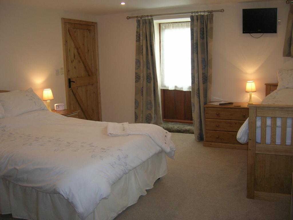 Polhilsa Farm Bed & Breakfast Callington Rom bilde